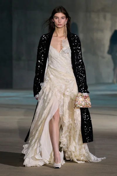 Look 40